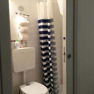 Camera economica con letto king size